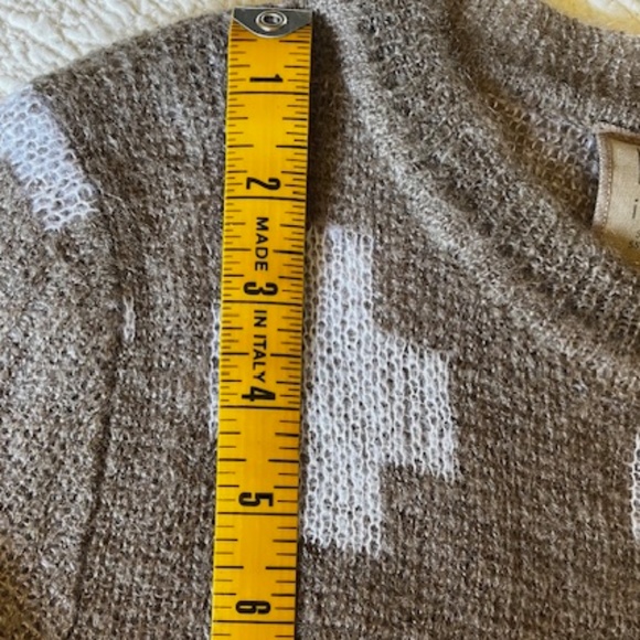 Women's - Press "I Want You to Stay" Beige & White Cross Sweater - Small - Picture 6 of 16